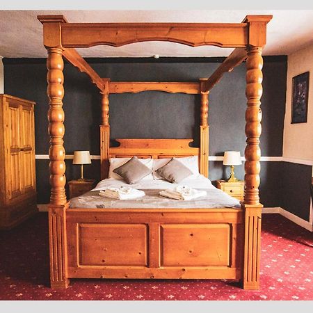 The George Hotel, Dereham ภายนอก รูปภาพ