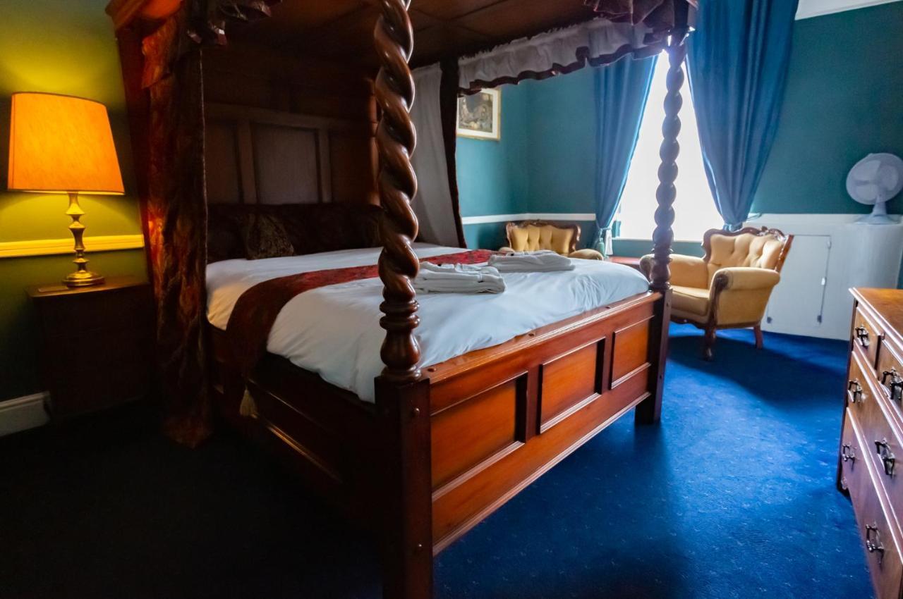 The George Hotel, Dereham ภายนอก รูปภาพ