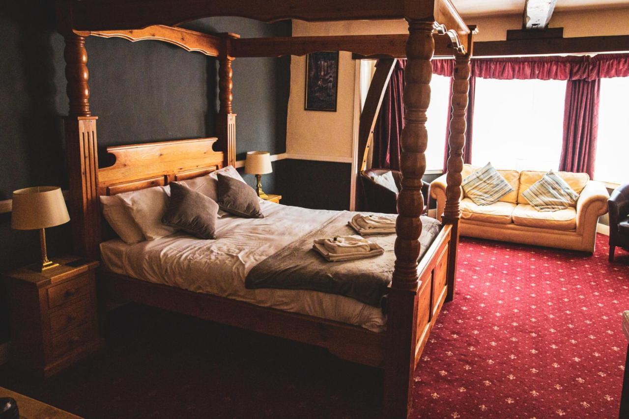 The George Hotel, Dereham ภายนอก รูปภาพ