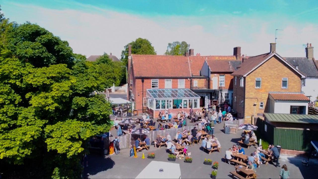 The George Hotel, Dereham ภายนอก รูปภาพ